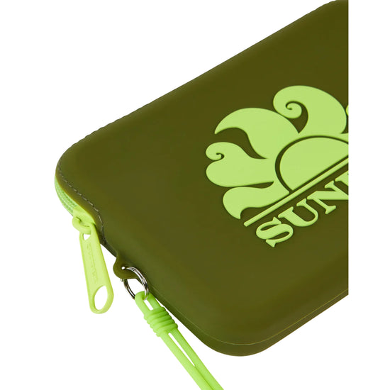 Pochette Unisex Verde Scuro, con logo frontale, in gomma