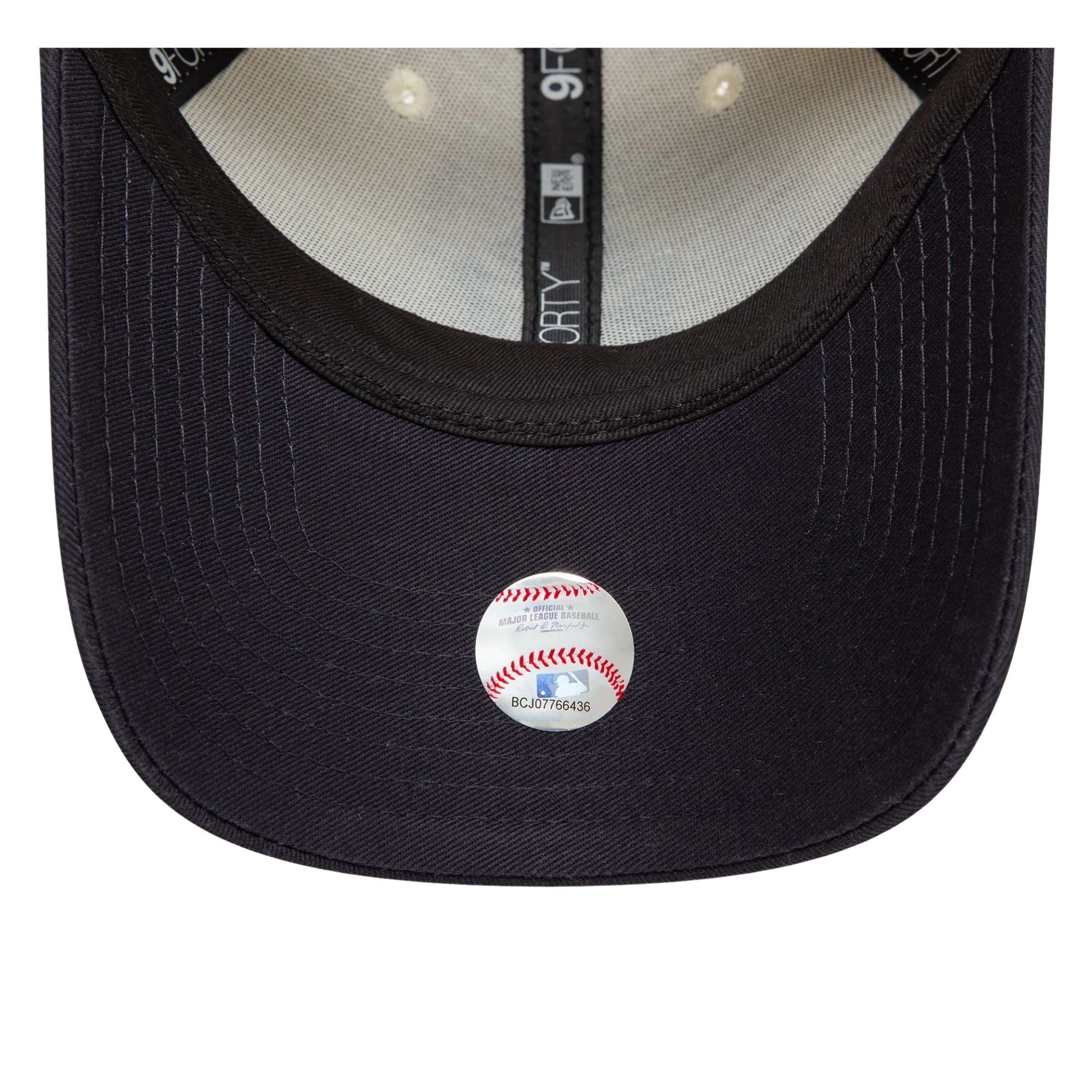 Cappello Uomo NY Yankees Bicolor Bianco/Blu dettaglio